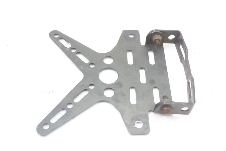 photo de KENNZEICHENHALTER SUZUKI SV S 650 (1999 - 2002) - Details der Befestigungspunkte