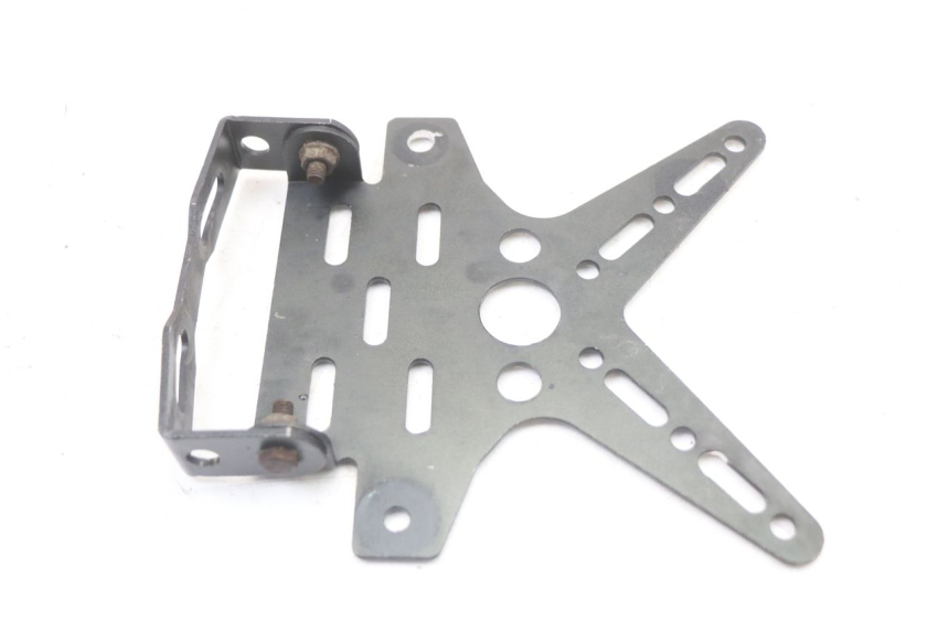 photo de KENNZEICHENHALTER SUZUKI SV S 650 (1999 - 2002) - Oberflächenzustand und Material