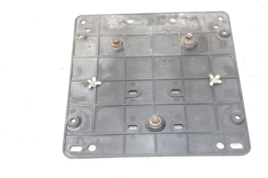 photo de KENNZEICHENHALTER PIAGGIO X9 EVOLUTION 125 (2003 - 2007) - Detailansicht des Bauteils