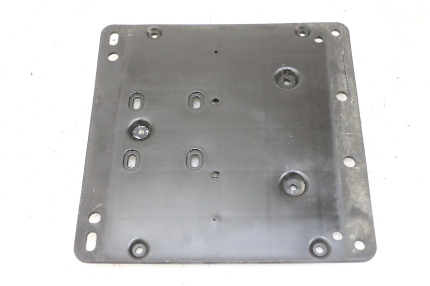 photo de KENNZEICHENHALTER PIAGGIO XEVO - X EVO 125 (2007 - 2017) - Zoom auf Gebrauchszustand