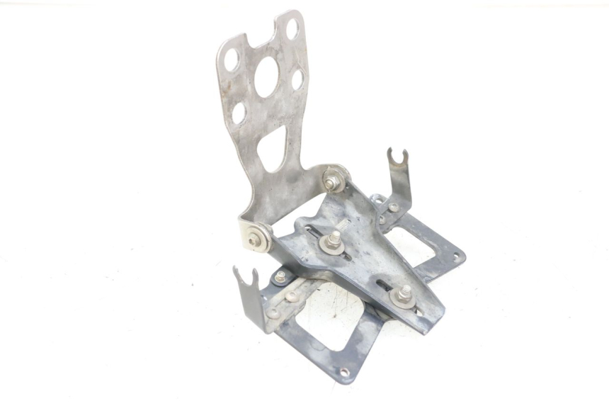 photo de KENNZEICHENHALTER YAMAHA XJ6 ABS 600 (2008 - 2016) - Detailansicht des Bauteils