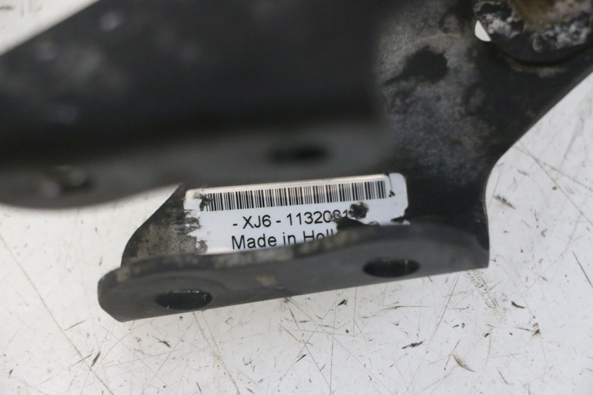 photo de KENNZEICHENHALTER YAMAHA XJ6 ABS 600 (2008 - 2016) - Detailansicht des Bauteils