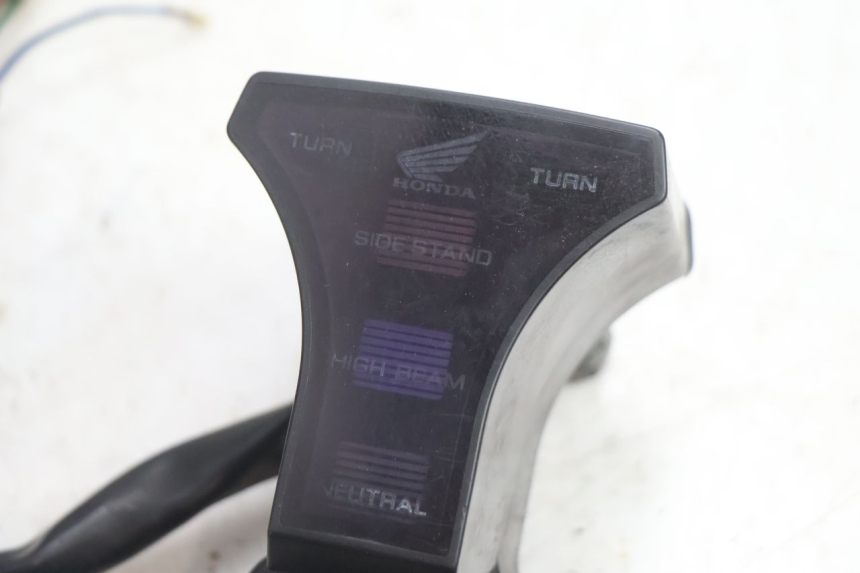 photo de COCKPIT HONDA CB TWO FIFTY 250 (1991 - 2002) - Detailansicht des Bauteils