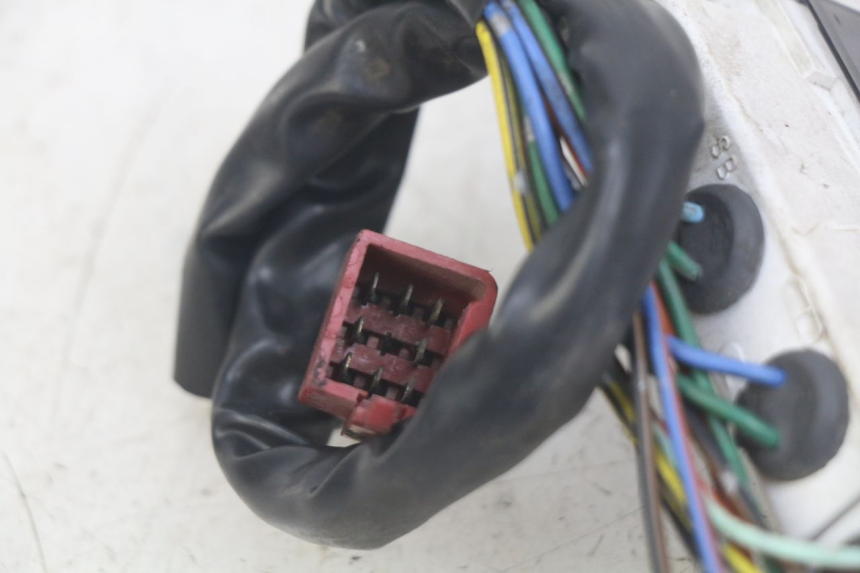 photo de ARMATURENBRETT HONDA CBR F SC25 1000 (1989 - 1992) - Zoom auf Gebrauchszustand