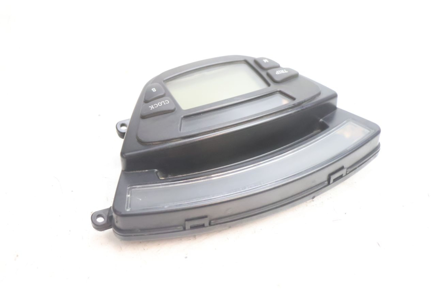 photo de ARMATURENBRETT PIAGGIO X9 EVOLUTION 125 (2003 - 2007) - Oberflächenzustand und Material