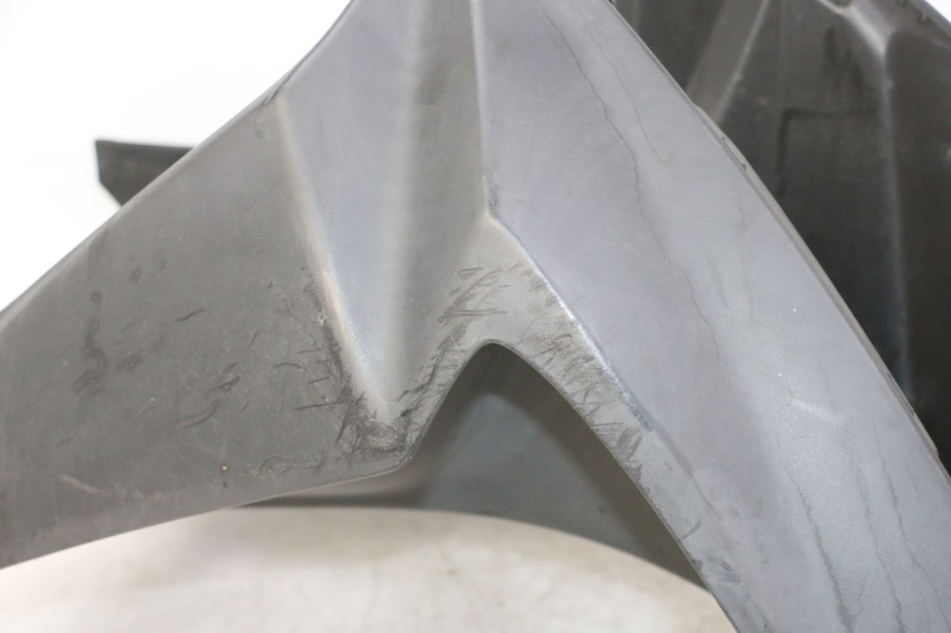 photo de BEINSCHILD KYMCO AGILITY NAKED RENOUVO 2T 50 (2011 - 2018) - Oberflächenzustand und Material