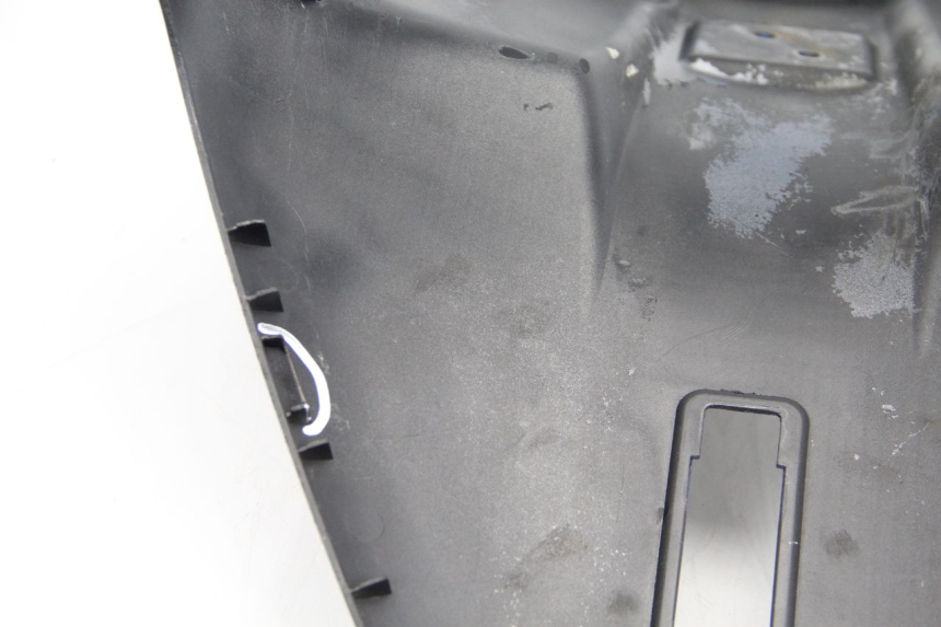 photo de INNENVERKLEIDUNG MBK BOOSTER SPIRIT NAKED 50 (2004 - 2017) - Zoom auf Gebrauchszustand