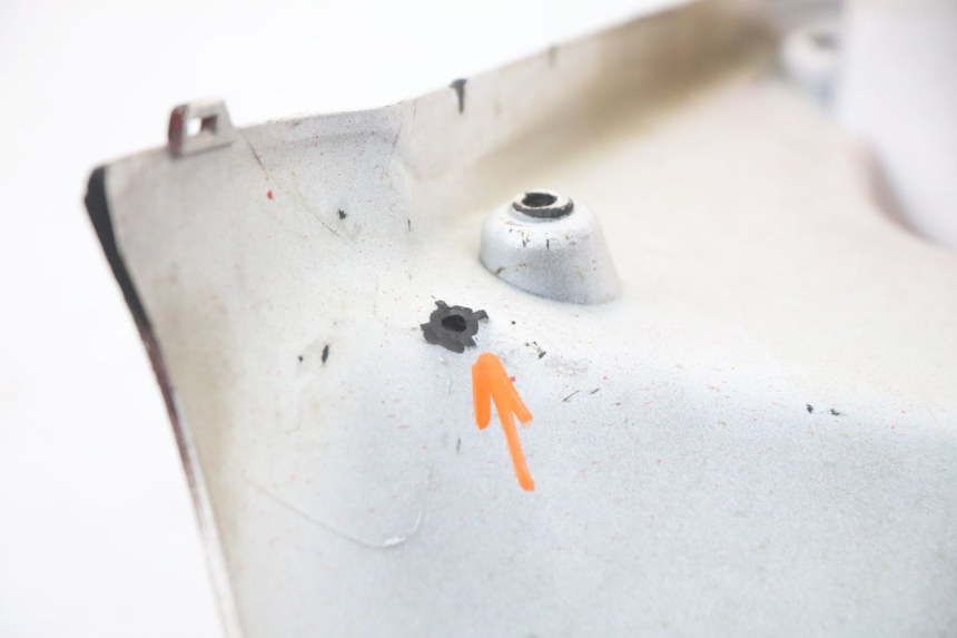 photo de INNENVERKLEIDUNG MBK BOOSTER SPIRIT NAKED 50 (2004 - 2017) - Kennzeichnungen und Originalreferenzen