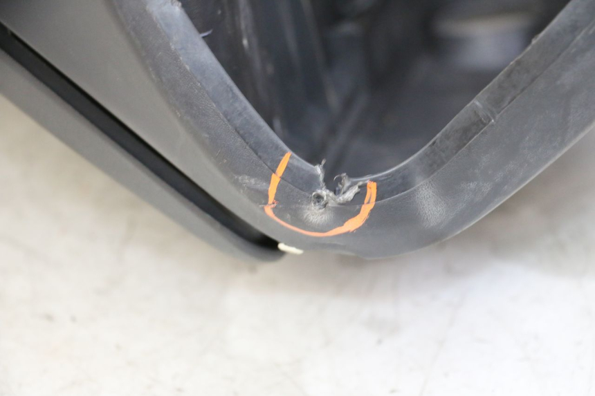 photo de INNENVERKLEIDUNG SUZUKI BURGMAN 125 (2007 - 2014) - Detailansicht des Bauteils