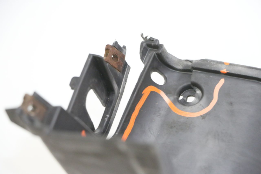 photo de INNENVERKLEIDUNG SUZUKI BURGMAN 125 (2007 - 2014) - Alternative Perspektive