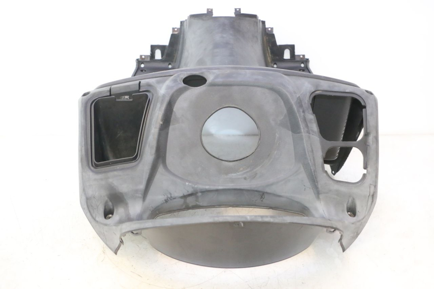 photo de INNENVERKLEIDUNG SUZUKI BURGMAN 125 (2007 - 2014) - Fokus auf die Struktur