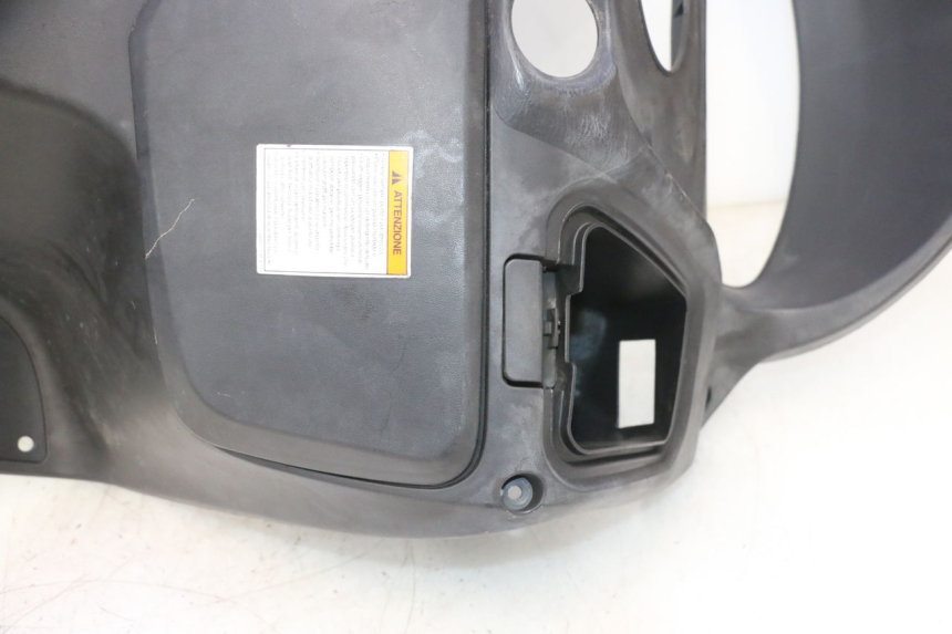 photo de INNENVERKLEIDUNG SUZUKI BURGMAN 125 (2007 - 2014) - Technische Nahaufnahme