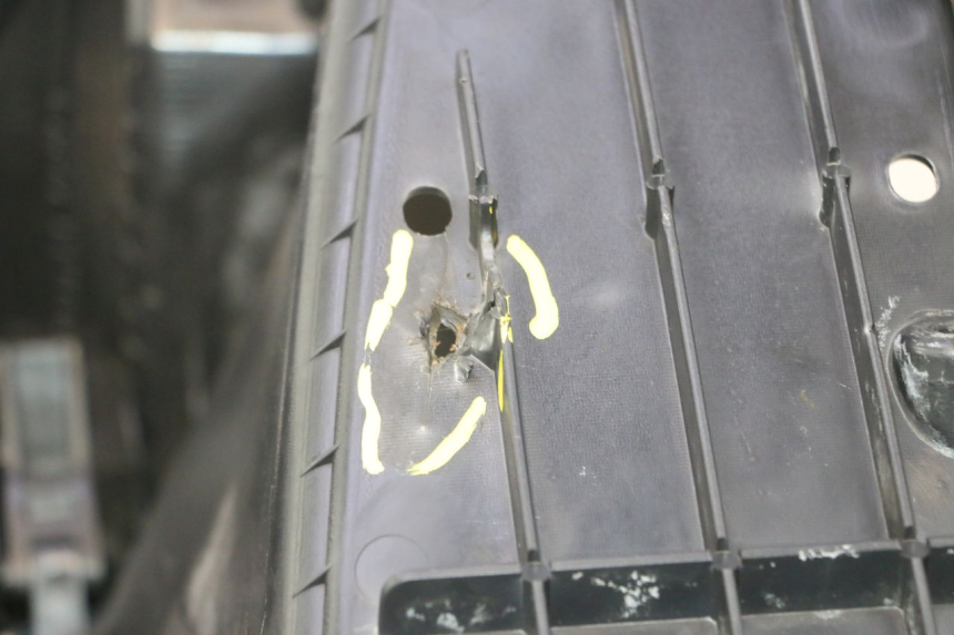 photo de INNENVERKLEIDUNG SUZUKI BURGMAN 125 (2007 - 2014) - Oberflächenzustand und Material
