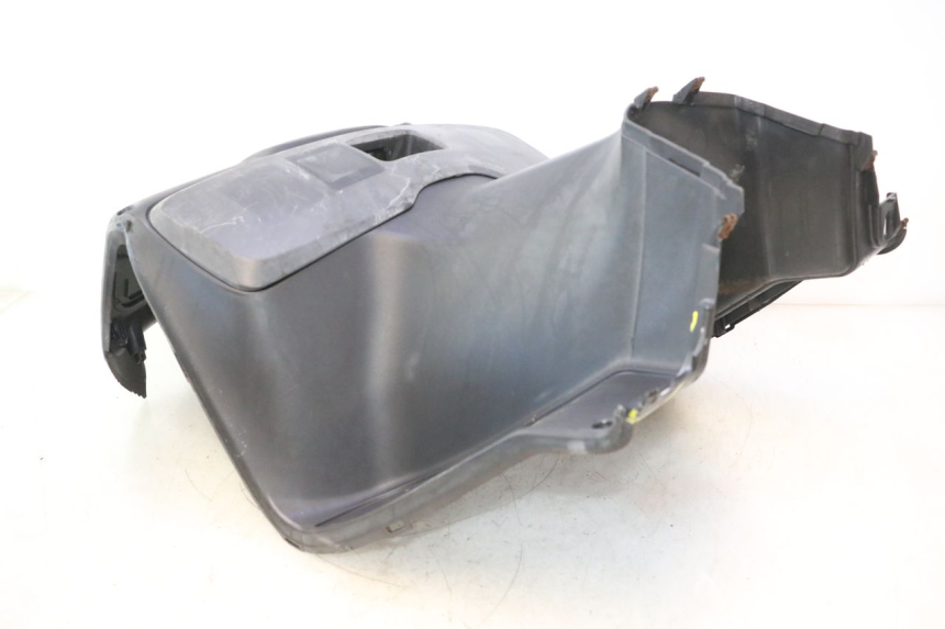 photo de INNENVERKLEIDUNG SUZUKI BURGMAN 125 (2007 - 2014) - Zoom auf Komponenten