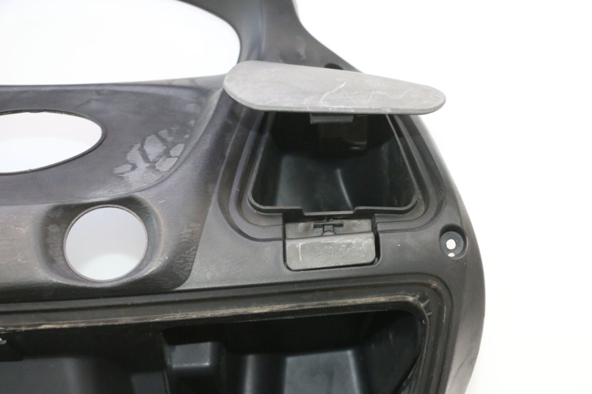 photo de INNENVERKLEIDUNG SUZUKI BURGMAN 125 (2007 - 2014) - Technische Nahaufnahme