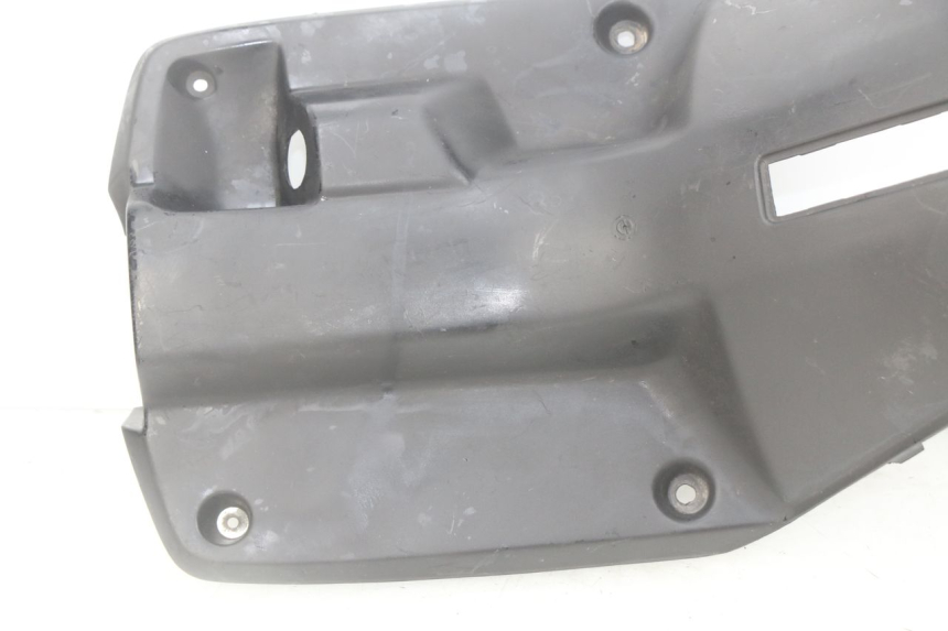 photo de INNENVERKLEIDUNG YAMAHA BW'S 50 (1999 - 2003) - Details der Befestigungspunkte