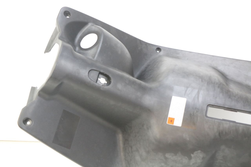 photo de INNENVERKLEIDUNG YAMAHA BW'S BWS 125 (2010 - 2013) - Details der Befestigungspunkte