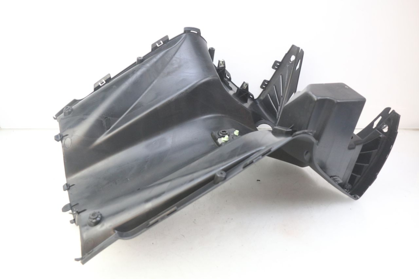 photo de INNENVERKLEIDUNG PEUGEOT CITYSTAR 125 (2011 - 2017) - Alternative Perspektive