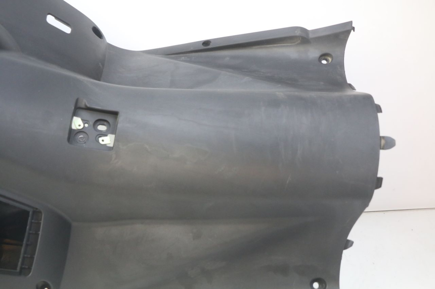 photo de INNENVERKLEIDUNG PEUGEOT CITYSTAR 125 (2011 - 2017) - Oberflächenzustand und Material