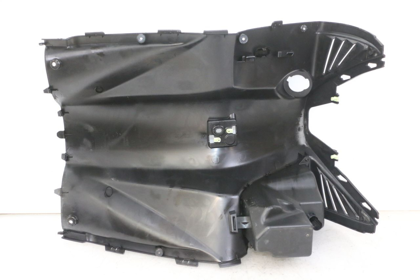 photo de INNENVERKLEIDUNG PEUGEOT CITYSTAR 50 (2013 - 2017) - Details der Befestigungspunkte