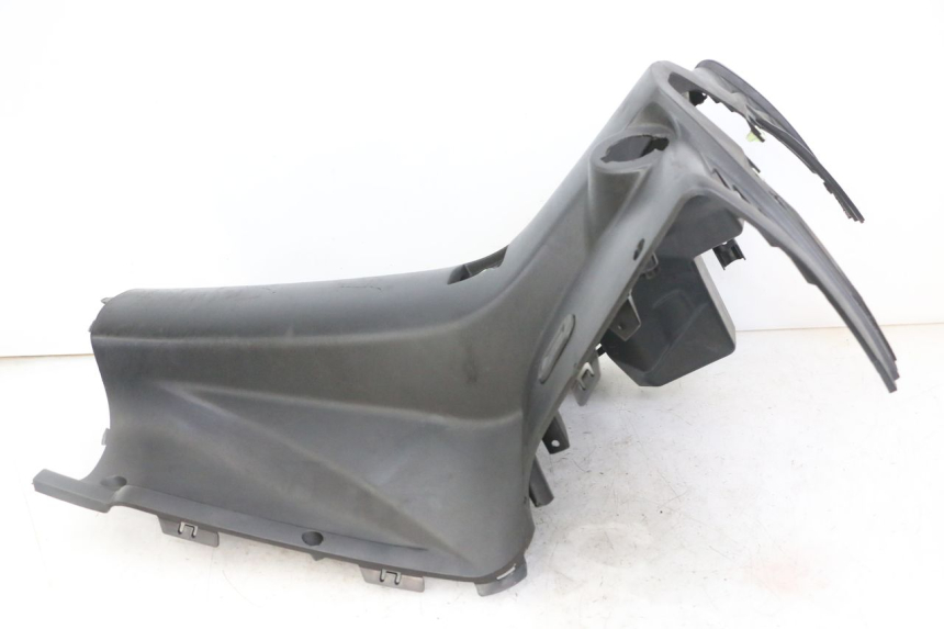 photo de INNENVERKLEIDUNG PEUGEOT CITYSTAR 50 (2013 - 2017) - Oberflächenzustand und Material