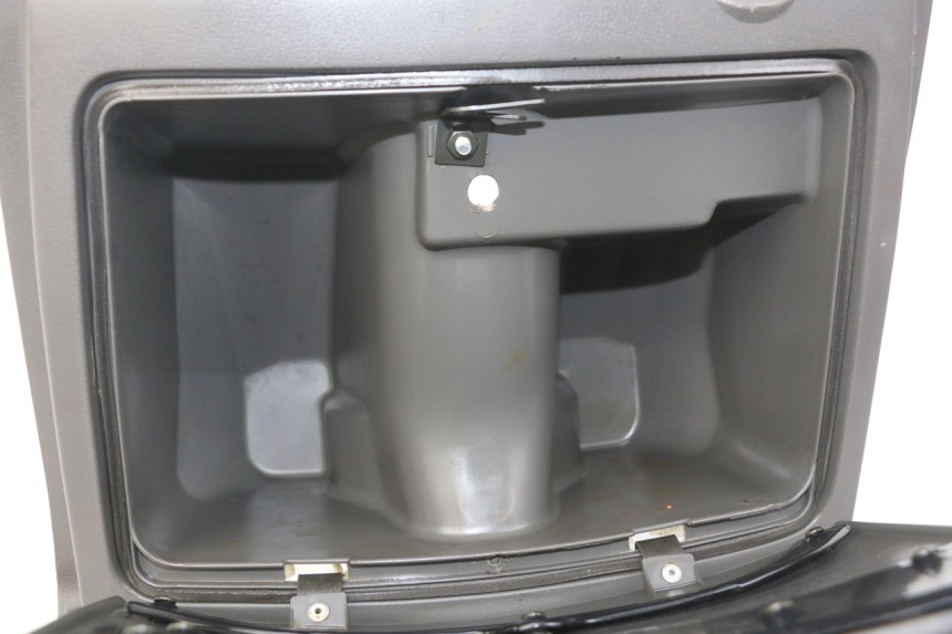 photo de INNENVERKLEIDUNG SUZUKI CP 80 (1985 - 1996) - Detailansicht des Bauteils