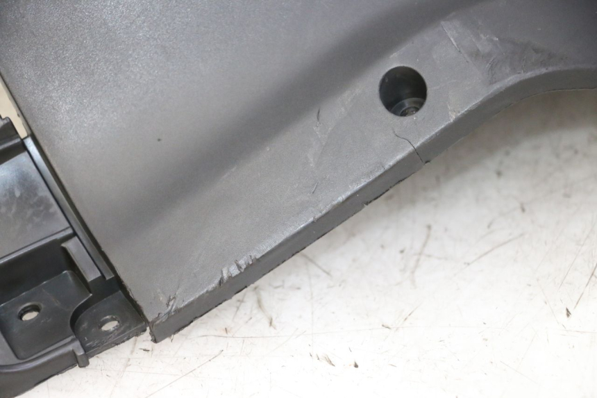 photo de INNENVERKLEIDUNG SYM CROX 4T 50 (2016 - 2023) - Oberflächenzustand und Material