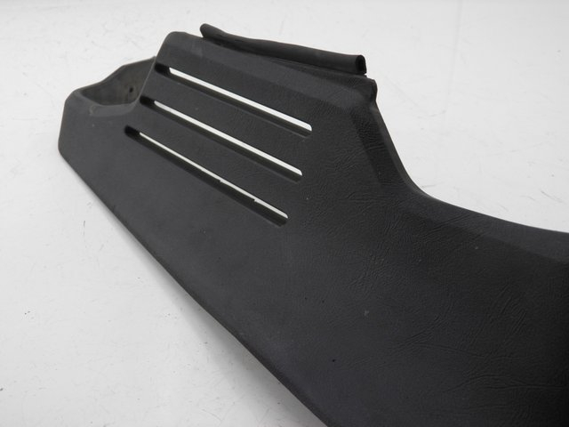 photo de RECHTS BEINSCHILD BMW K 75 RT ABS 750 (1989 - 1997) - Detailansicht des Bauteils