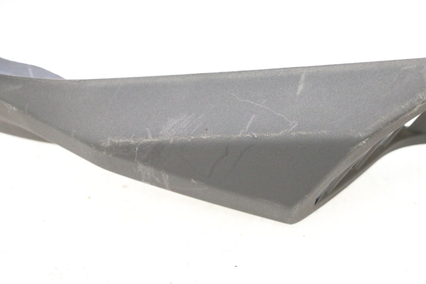 photo de RECHTE INNENVERKLEIDUNG KAWASAKI ER-6 ER6 F ABS 650 (2012 - 2016) - Zoom auf Gebrauchszustand