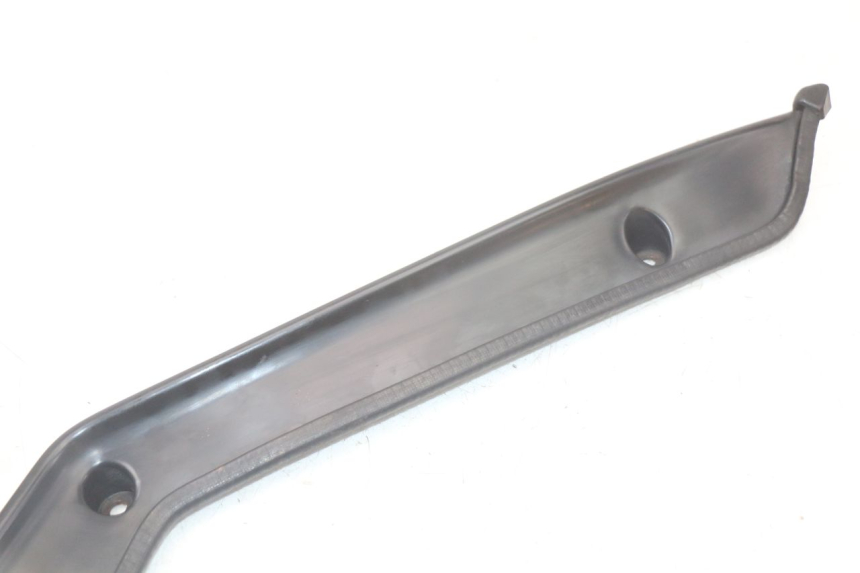 photo de RECHTS BEINSCHILD KAWASAKI GTR 1000 (1994 - 2004) - Zoom auf Gebrauchszustand