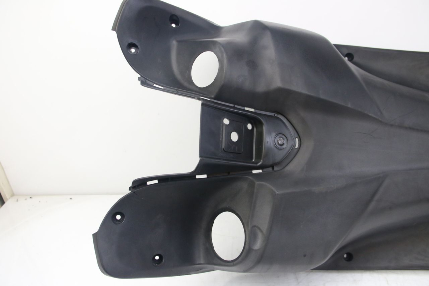 photo de INNENVERKLEIDUNG YAMAHA D'ELIGHT DELIGHT 125 (2017 - 2020) - Zoom auf Gebrauchszustand