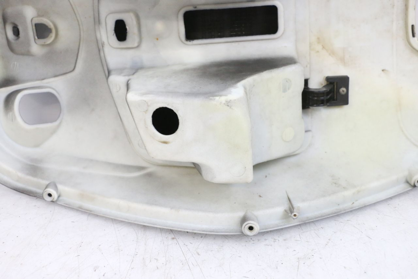 photo de INNENVERKLEIDUNG BTC FELICE SPORT 50 - Details der Befestigungspunkte