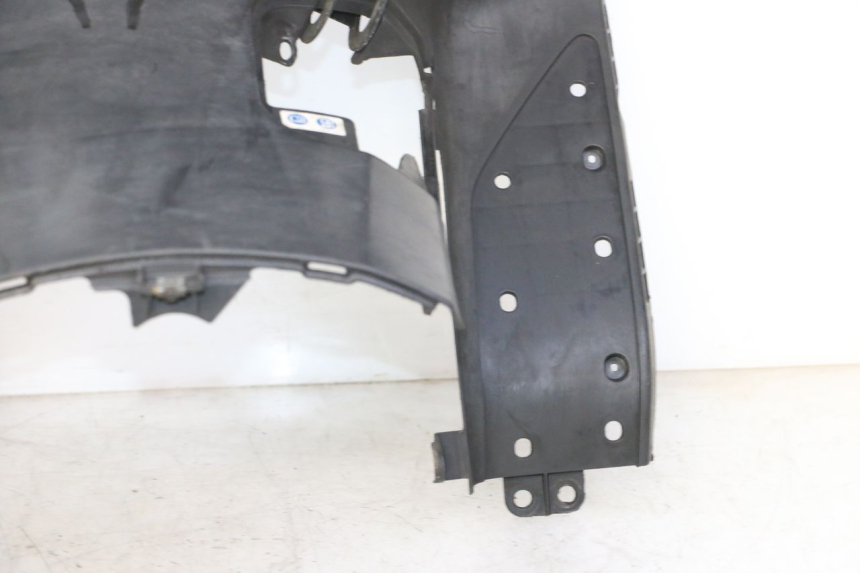 photo de INNENVERKLEIDUNG HONDA FES S-WING SWING ABS 125 (2007 - 2015) - Details der Befestigungspunkte