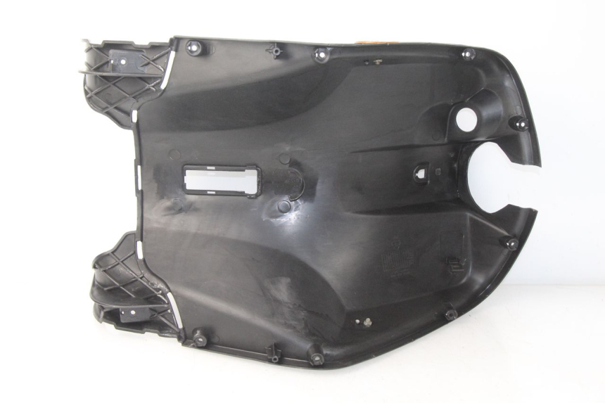 photo de INNENVERKLEIDUNG SYM FIDDLE 2 50 (2008 - 2013) - Details der Befestigungspunkte