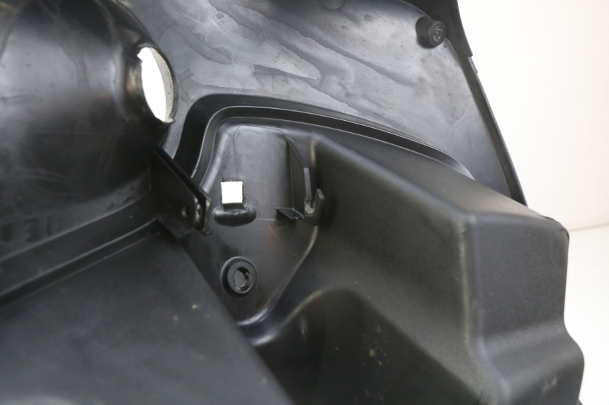 photo de INNENVERKLEIDUNG PIAGGIO FLY 2T 50 (2004 - 2017) - Detailansicht des Bauteils