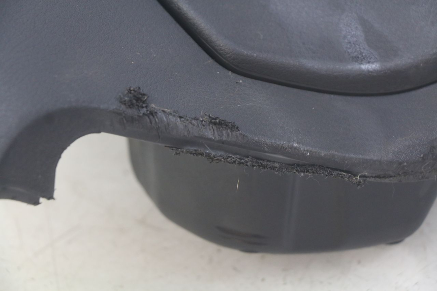 photo de INNENVERKLEIDUNG PIAGGIO FLY 2T 50 (2004 - 2017) - Oberflächenzustand und Material