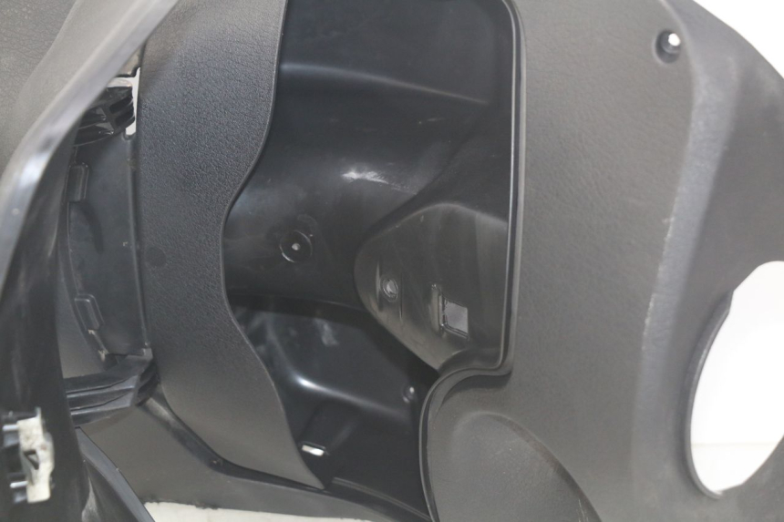 photo de INNENVERKLEIDUNG PIAGGIO FLY 2T 50 (2004 - 2017) - Kennzeichnungen und Originalreferenzen