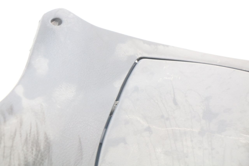 photo de INNENVERKLEIDUNG PIAGGIO FLY 100 (2006 - 2010) - Hochauflösende Nahaufnahme