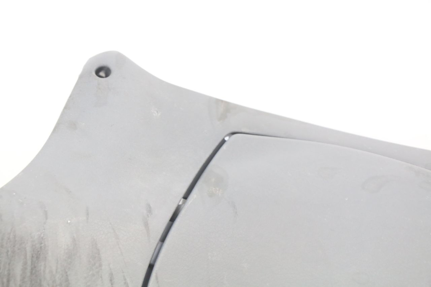 photo de INNENVERKLEIDUNG PIAGGIO FLY 100 (2006 - 2010) - Charakteristische Merkmale