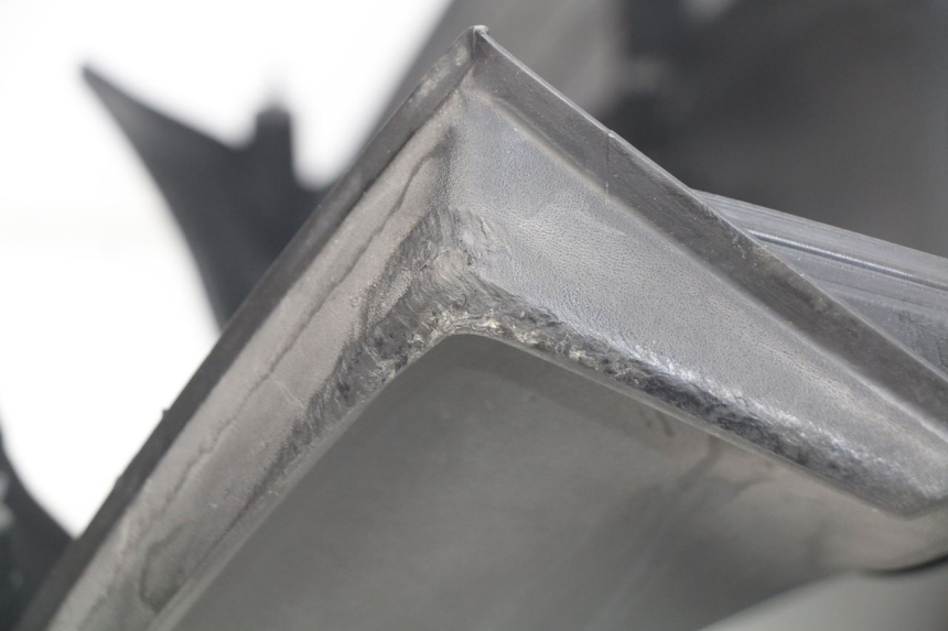 photo de INNENVERKLEIDUNG PEUGEOT GEOPOLIS 400 (2007 - 2013) - Alternative Perspektive