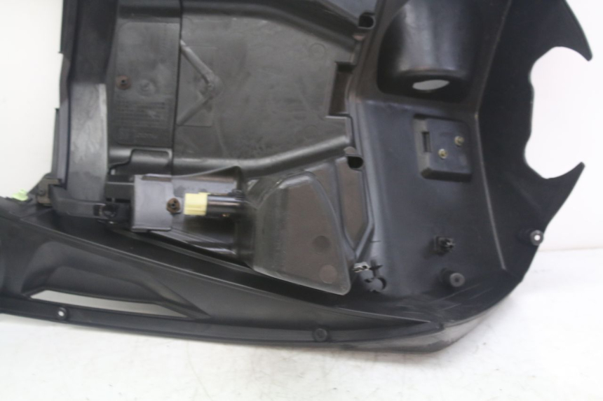 photo de BEINSCHILD PEUGEOT GEOPOLIS RS 125 (2007 - 2009) - Zoom auf Gebrauchszustand