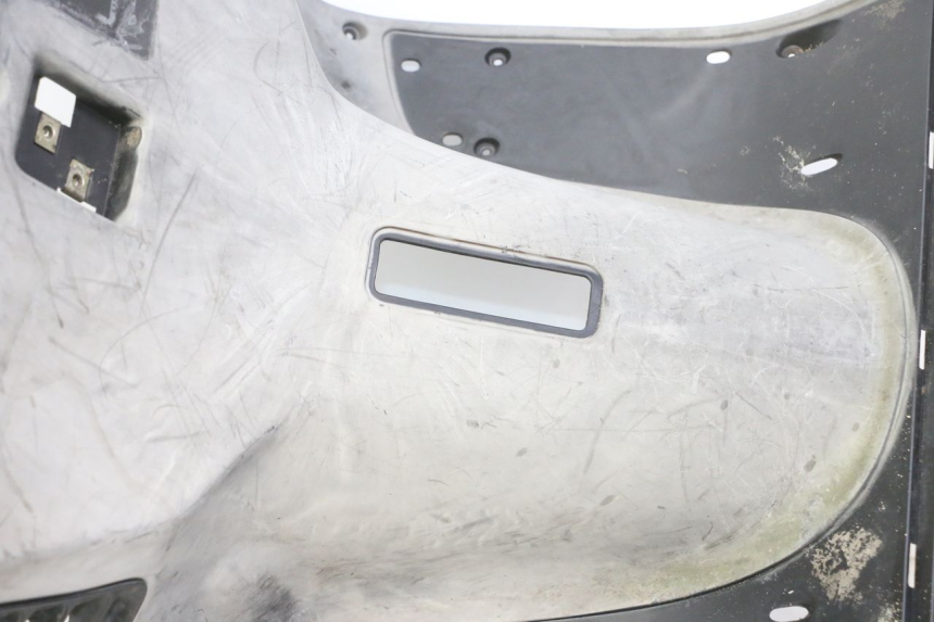 photo de BEINSCHILD KYMCO GRAND DINK 125 (2008 - 2014) - Fokus auf die Struktur