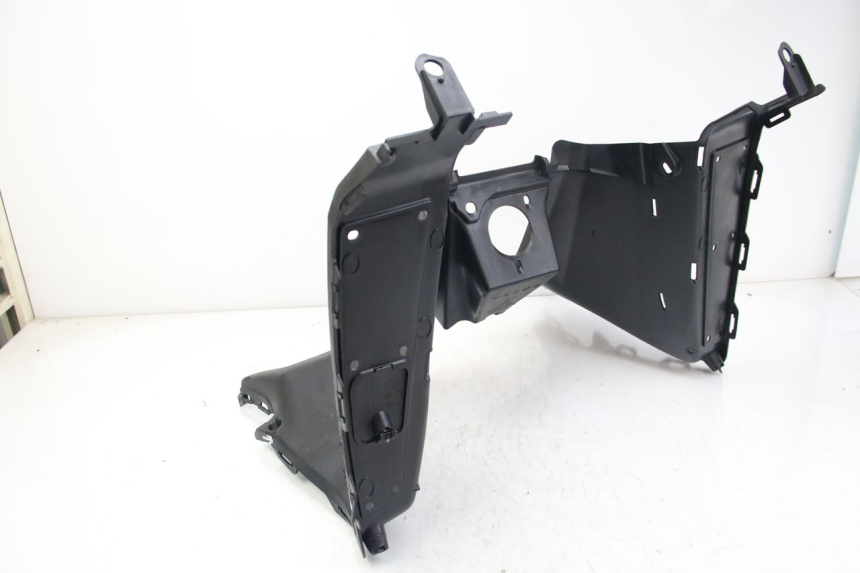 photo de UNTERER INNENKOTFLüGEL KYMCO DOWNTOWN ABS 125 (2015 - 2017) - Oberflächenzustand und Material