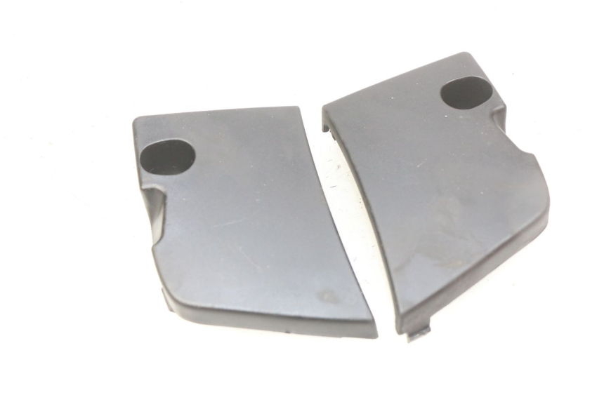 photo de UNTERER INNENKOTFLüGEL PIAGGIO VESPA PRIMAVERA 2T 50 (2013 - 2018) - Detailansicht des Bauteils