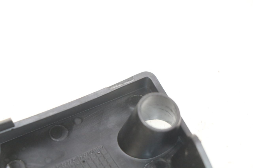 photo de UNTERER INNENKOTFLüGEL PIAGGIO VESPA PRIMAVERA 2T 50 (2013 - 2018) - Alternative Perspektive