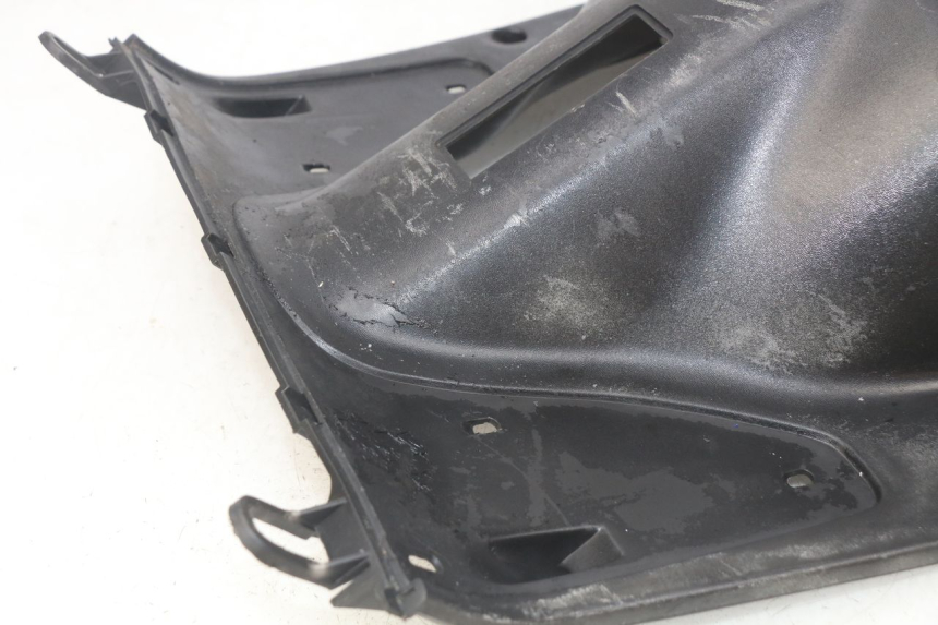 photo de INNENVERKLEIDUNG SYM JET EURO X 2T 50 (2003 - 2007) - Details der Befestigungspunkte