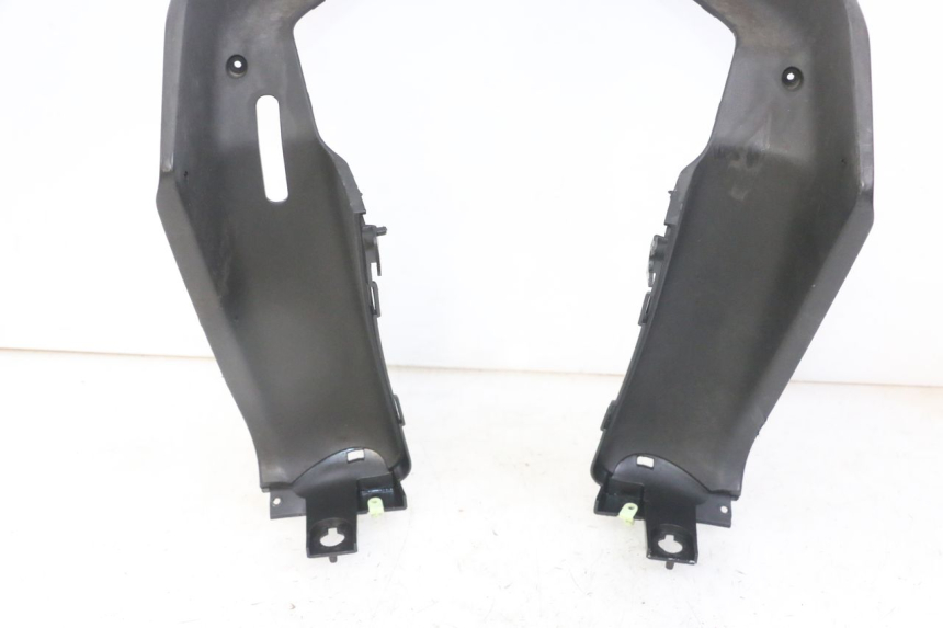 photo de BEINSCHILD PEUGEOT JET FORCE CARBU 50 (2003 - 2016) - Detaillierte Sichtprüfung