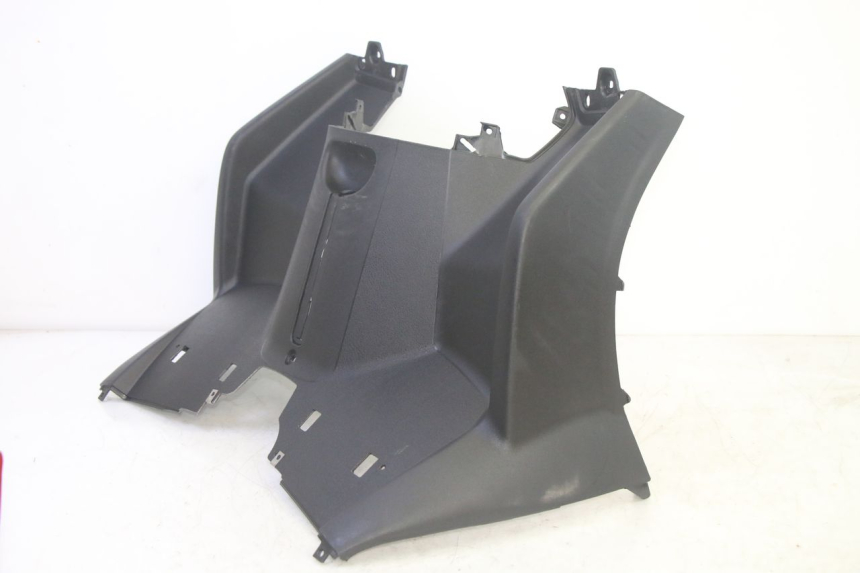 photo de BEINSCHILD PIAGGIO MP3 HPE 350 (2018 - 2020) - Zoom auf Gebrauchszustand