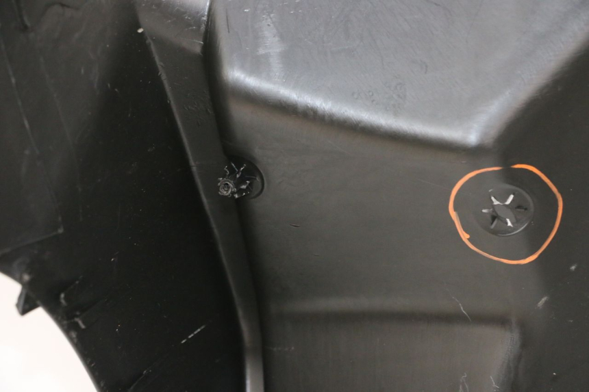 photo de BEINSCHILD PIAGGIO MP3 500 (2016 - 2018) - Oberflächenzustand und Material