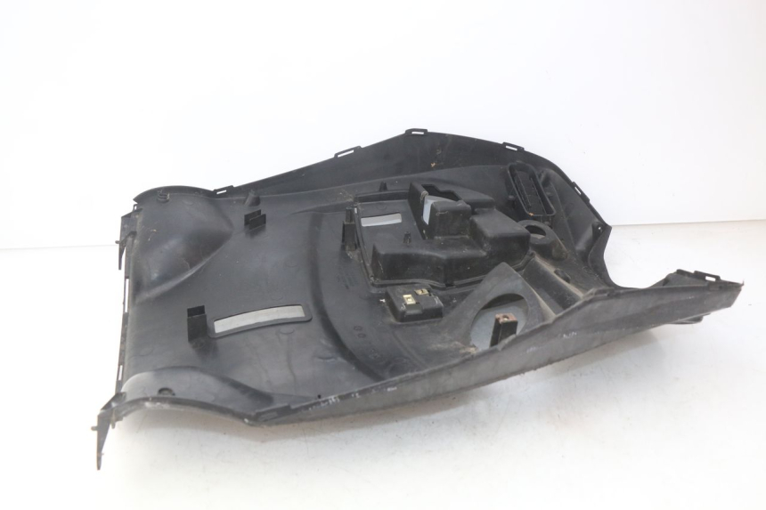 photo de INNENVERKLEIDUNG KYMCO PEOPLE 250 (2004 - 2008) - Charakteristische Merkmale